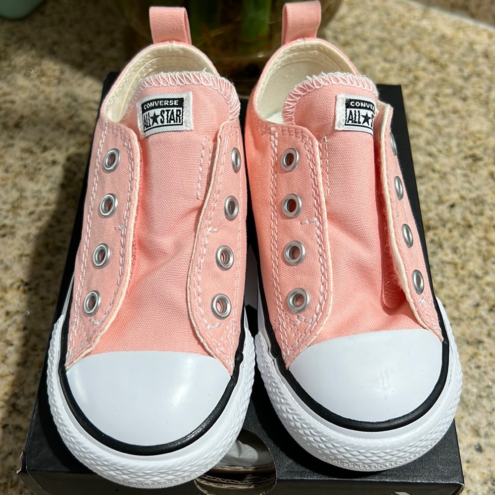 Girls Storm Pink Converse
